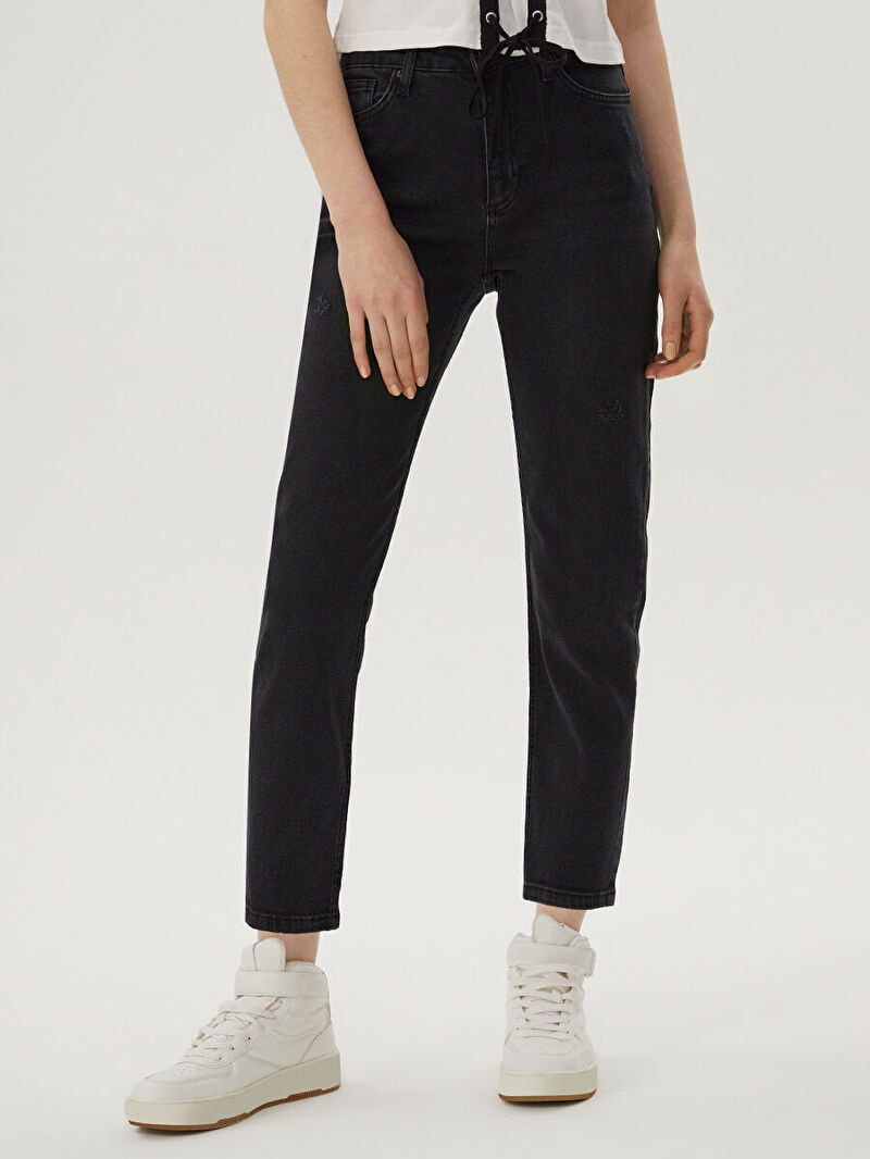 Girlfriend Ultra Slim Fit Kadın Pantolon