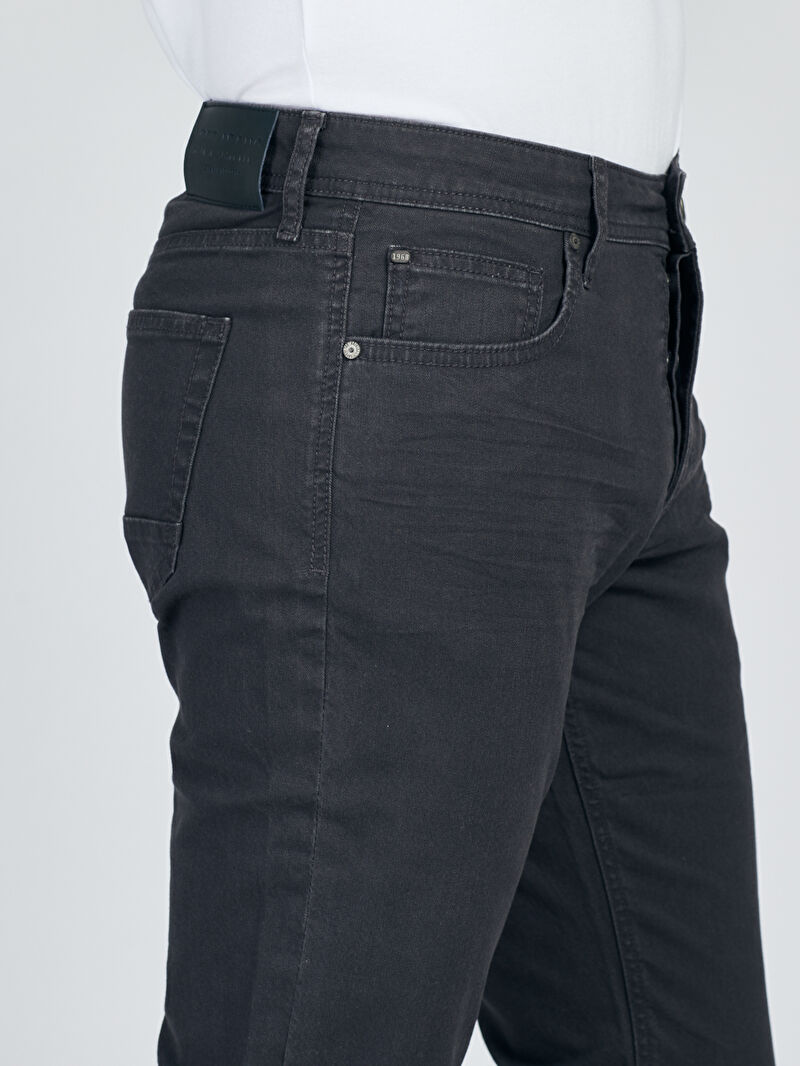 Slim Fit Erkek Pantolon