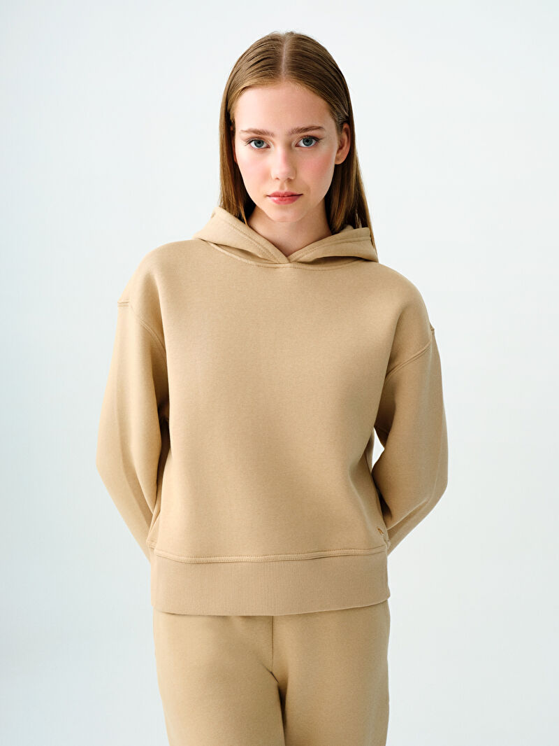 Kadın Bej Kapüşonlu Oversize Fit Sweatshirt