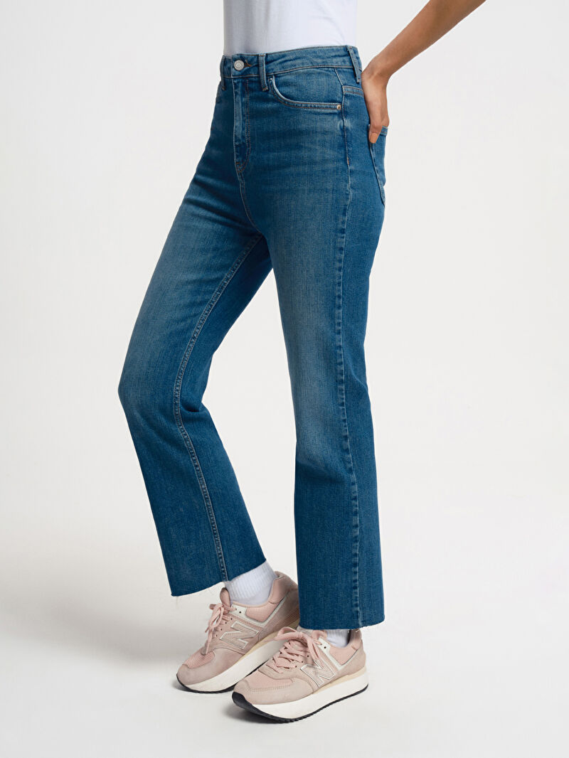 Crop Flare Slim Fit Kadın Pantolon