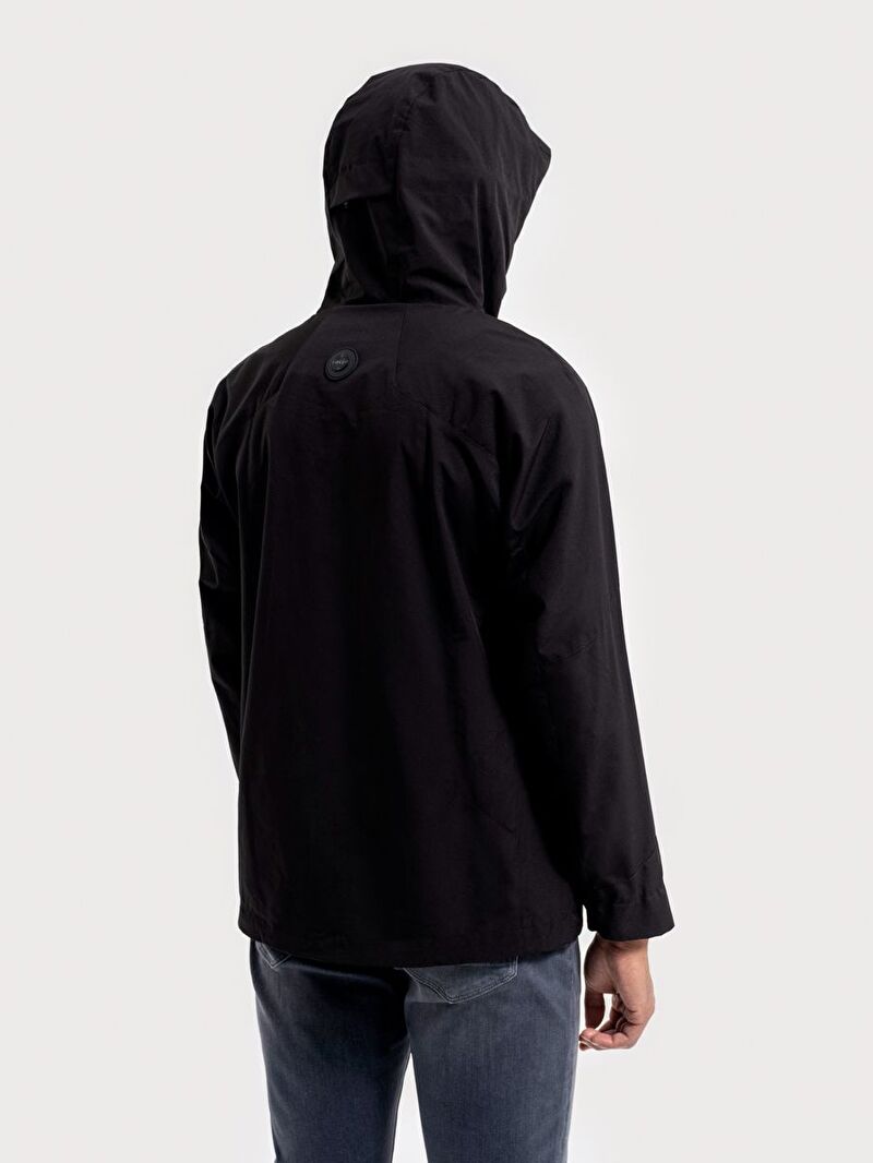 Erkek Siyah Kapüşonlu Regular Fit Mont