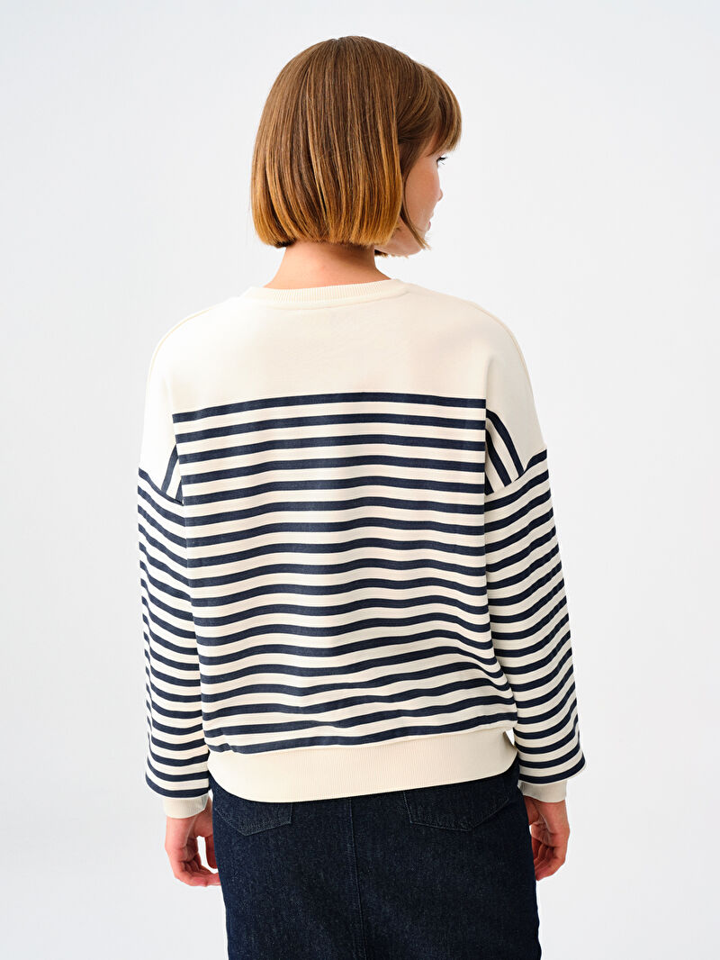 Regular Fit Kadın Sweatshirt