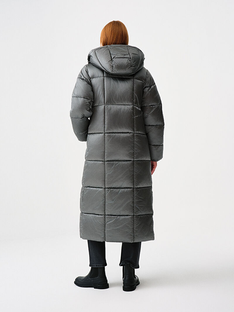 Loose Fit Kadın Kaban