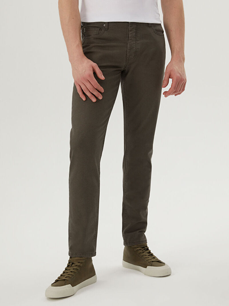 Slim Fit Erkek Pantolon