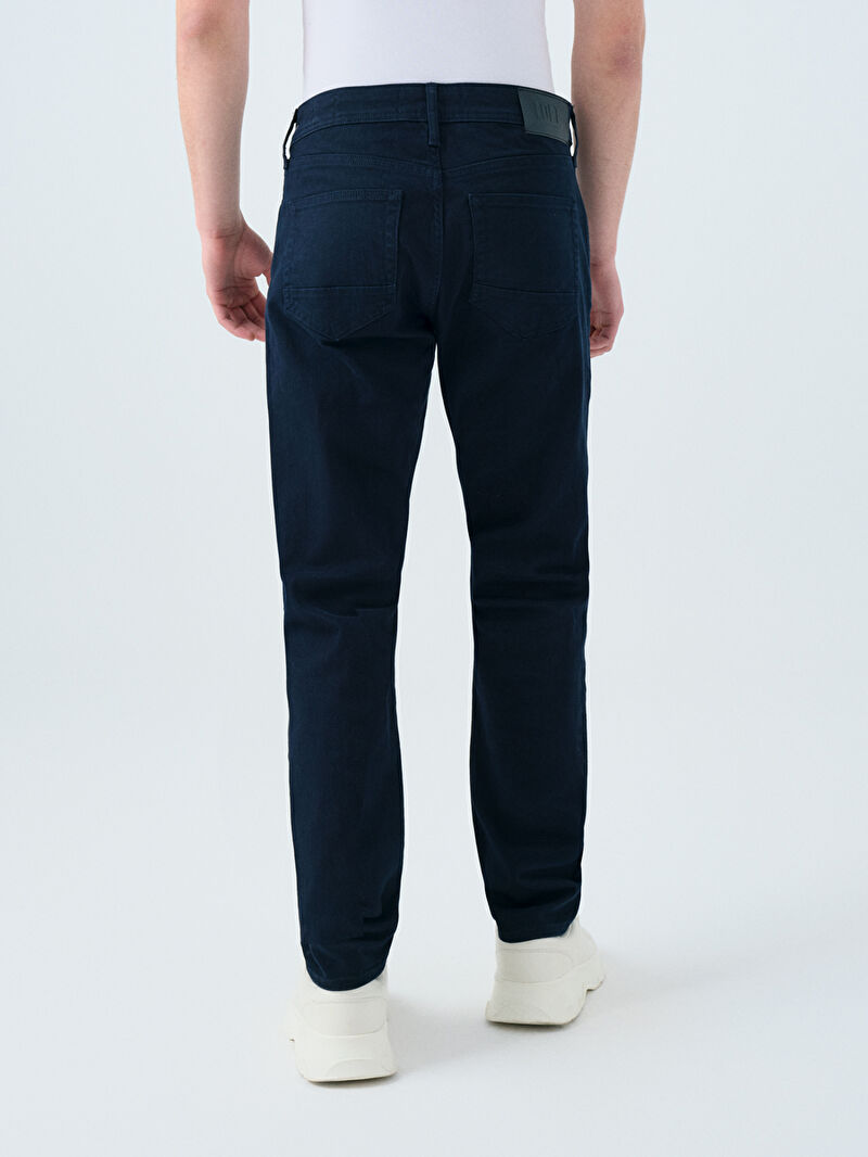 Slim Fit Erkek Pantolon
