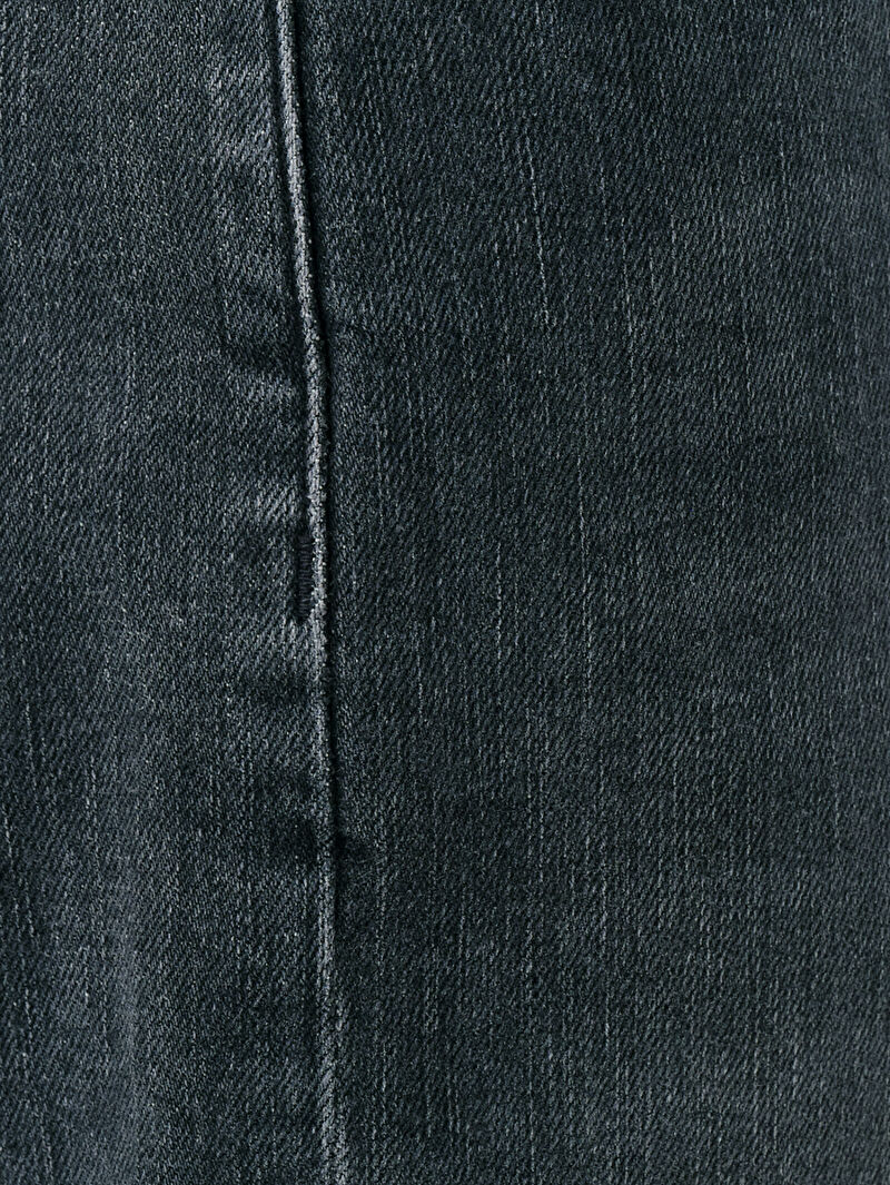 Slim Fit Erkek Şort