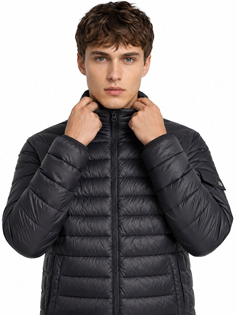 Erkek Siyah Balıkçı Yaka Regular Fit Mont