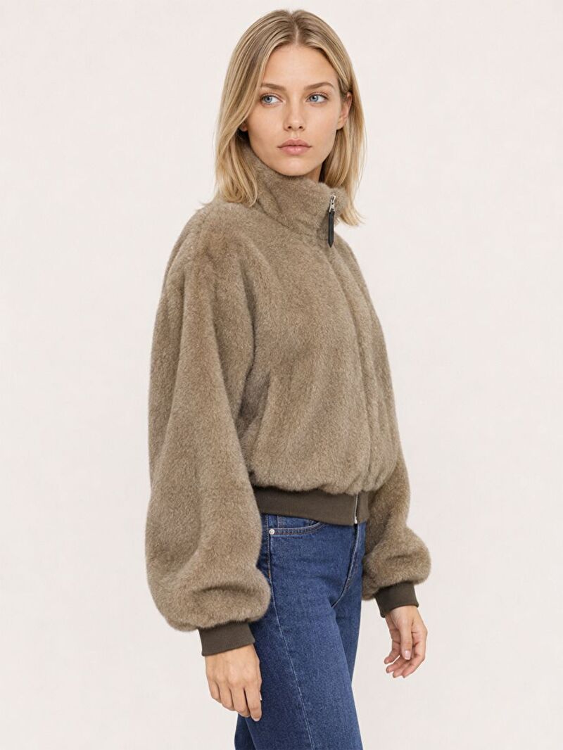 Kadın Bej Kapüşonlu Oversize Mont