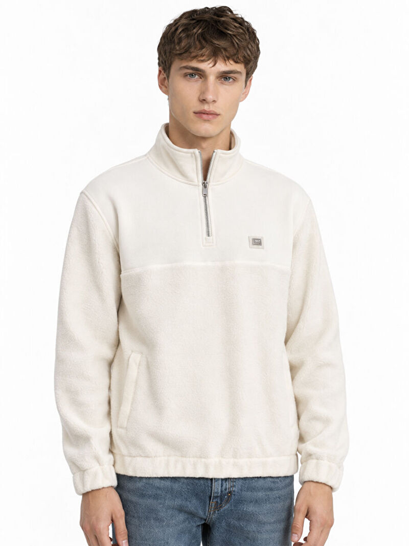Erkek Ekru Balıkçı Yaka Regular Fit Sweatshirt