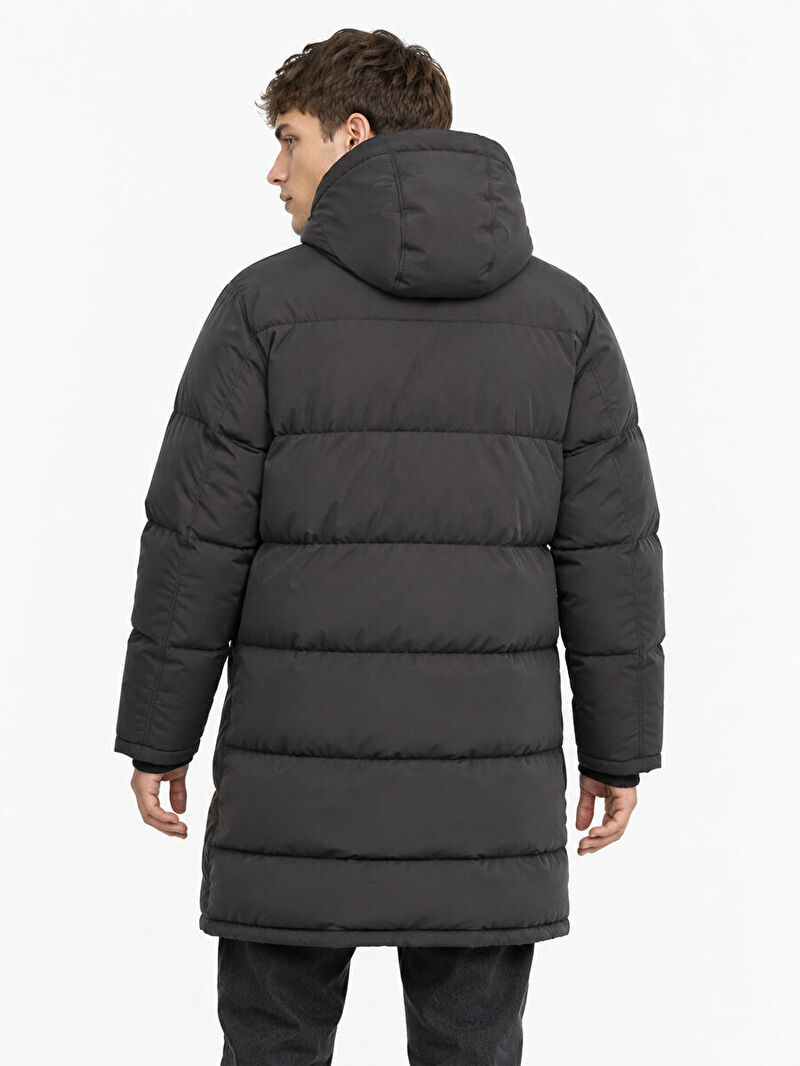 Erkek Siyah Kapüşonlu Regular Fit Kaban